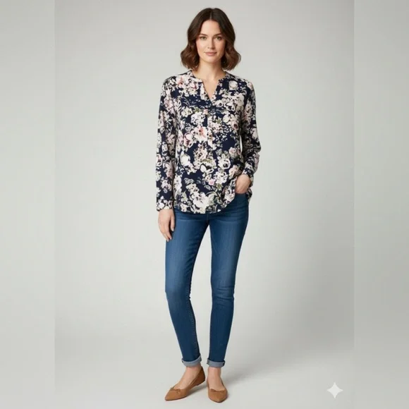 Roz & Ali Navy Floral Blouse - Picture 9 of 9